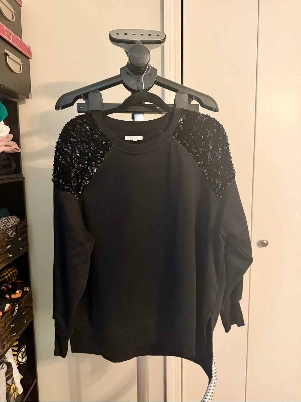 Maurices Sequins Black Crewneck Sweatshirt/Sweater